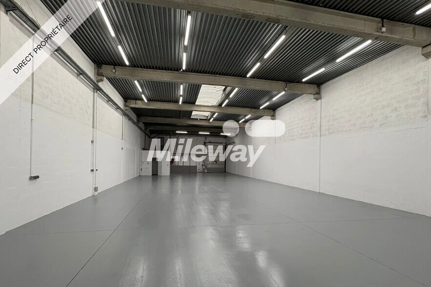 Light Industrial in Éragny to rent - Interior Photo - Image 3 of 4