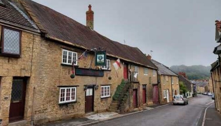 54 Hermitage St, Crewkerne for sale Building Photo- Image 1 of 1