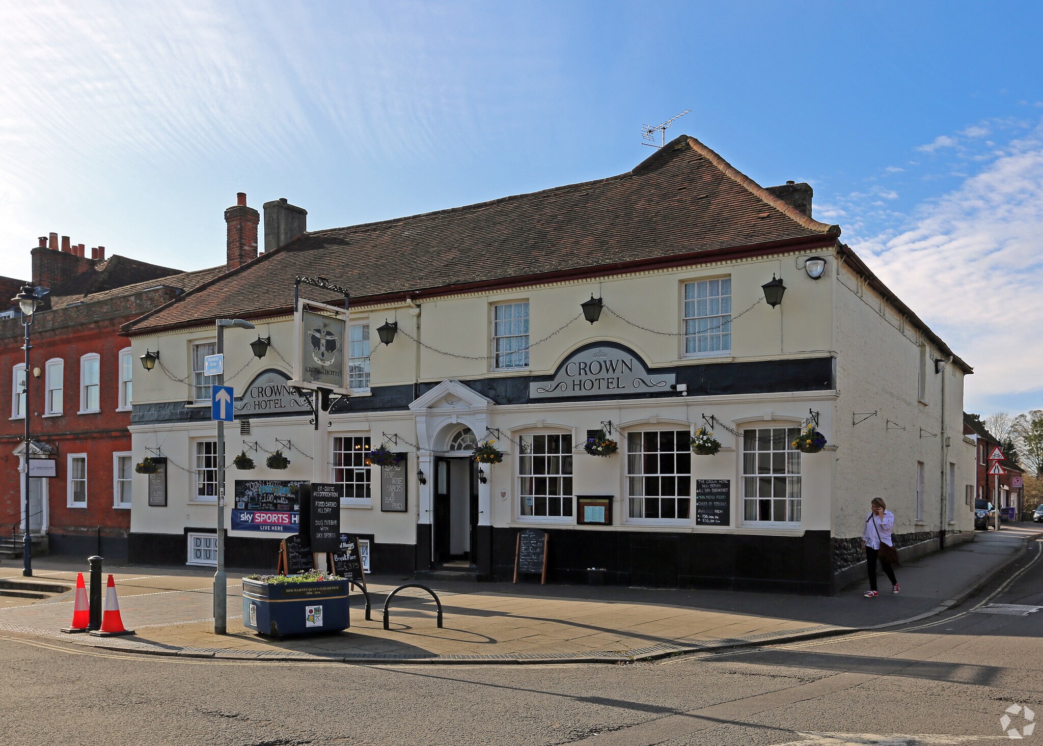 High St, Alton for sale Primary Photo- Image 1 of 1