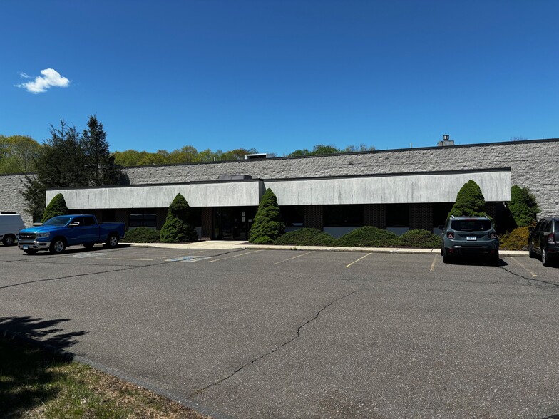 50 Seemar Rd, Watertown, CT for sale - Building Photo - Image 2 of 3