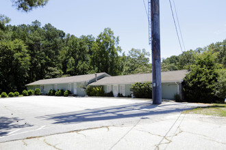 4494 Stone Mountain Hwy, Lilburn, GA for sale Primary Photo- Image 1 of 1