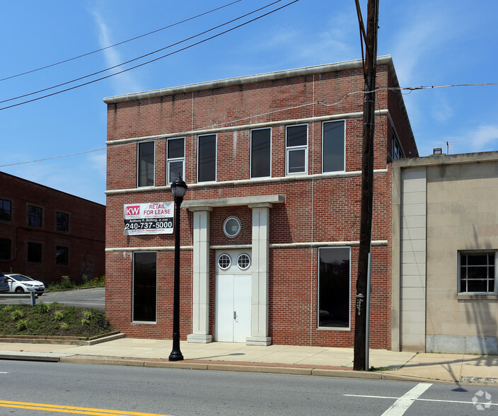 5212 Baltimore Ave, Hyattsville, MD for sale - Primary Photo - Image 1 of 3