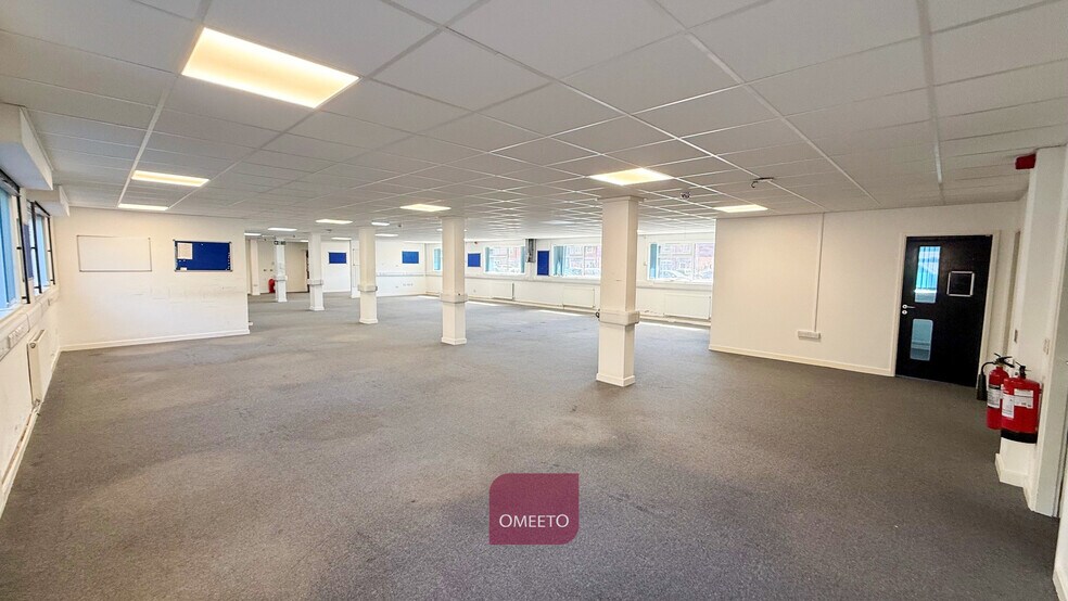 44 Anglesey Rd, Branston to rent - Building Photo - Image 2 of 25
