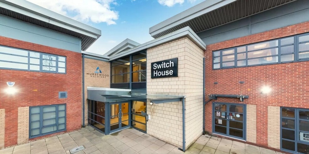 Dunnings Bridge Rd, Bootle to rent - Building Photo - Image 1 of 19