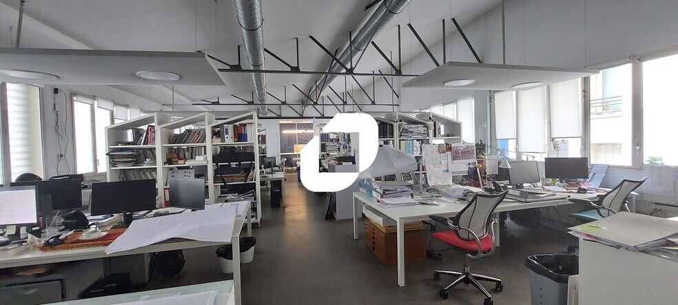Office in Paris for sale - Interior Photo - Image 2 of 6