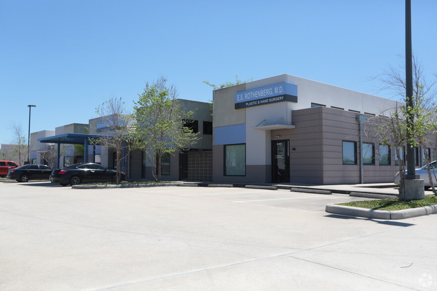 5150 Crenshaw Rd, Pasadena, TX for rent - Building Photo - Image 1 of 4