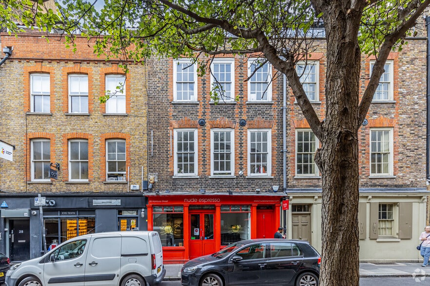 26 Hanbury St, London to rent - Primary Photo - Image 1 of 4