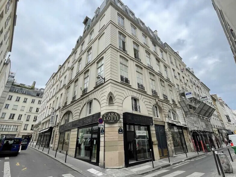 Office in Paris for sale - Building Photo - Image 1 of 9