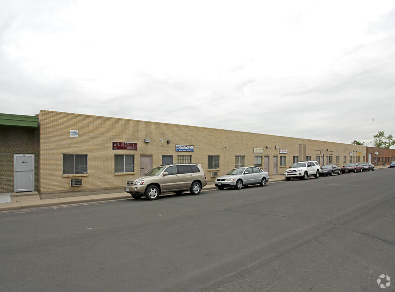 3941-3963 S Lipan St, Englewood, CO for rent - Building Photo - Image 1 of 5