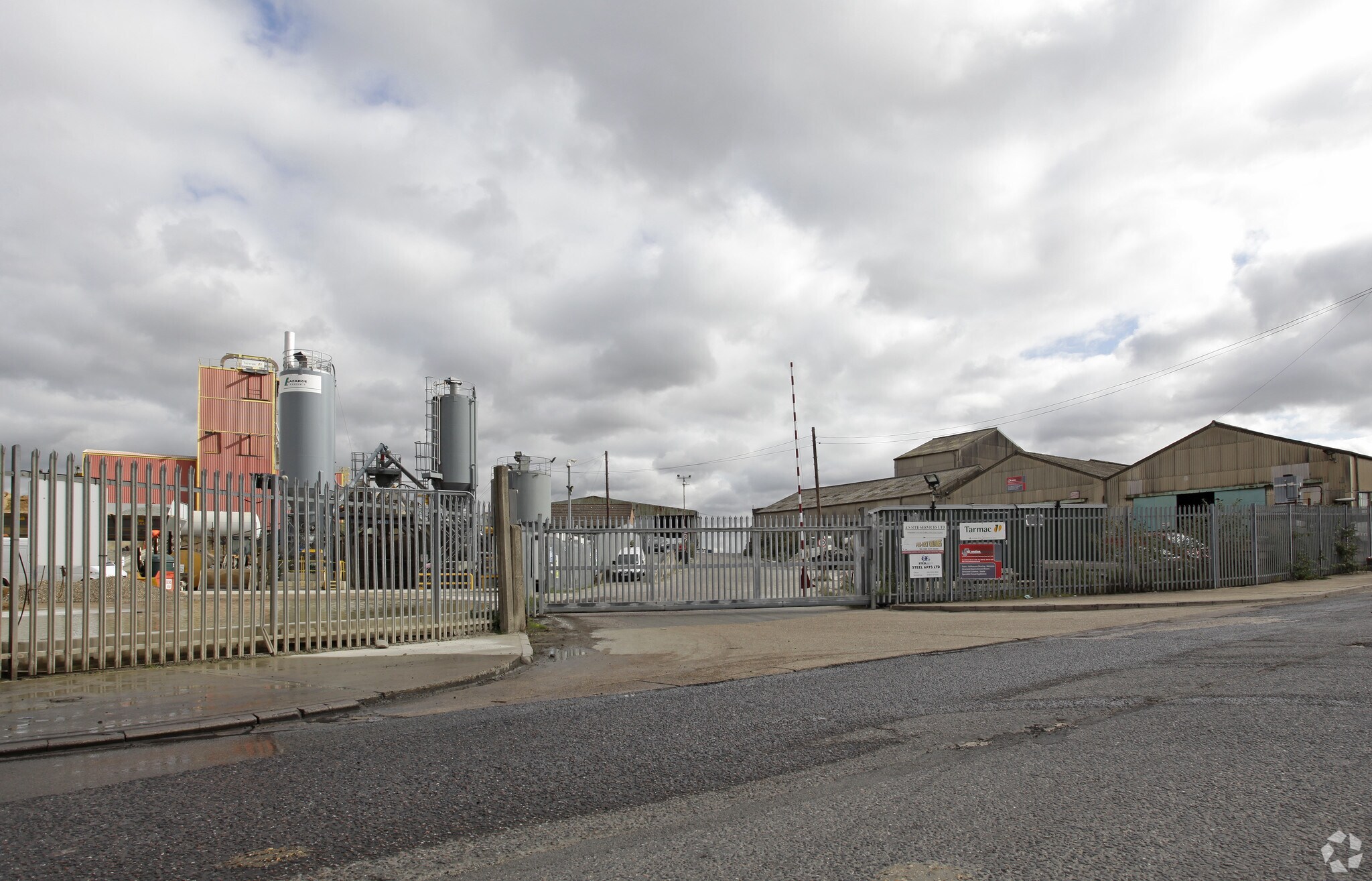 Fishers Way, Belvedere for sale Primary Photo- Image 1 of 1