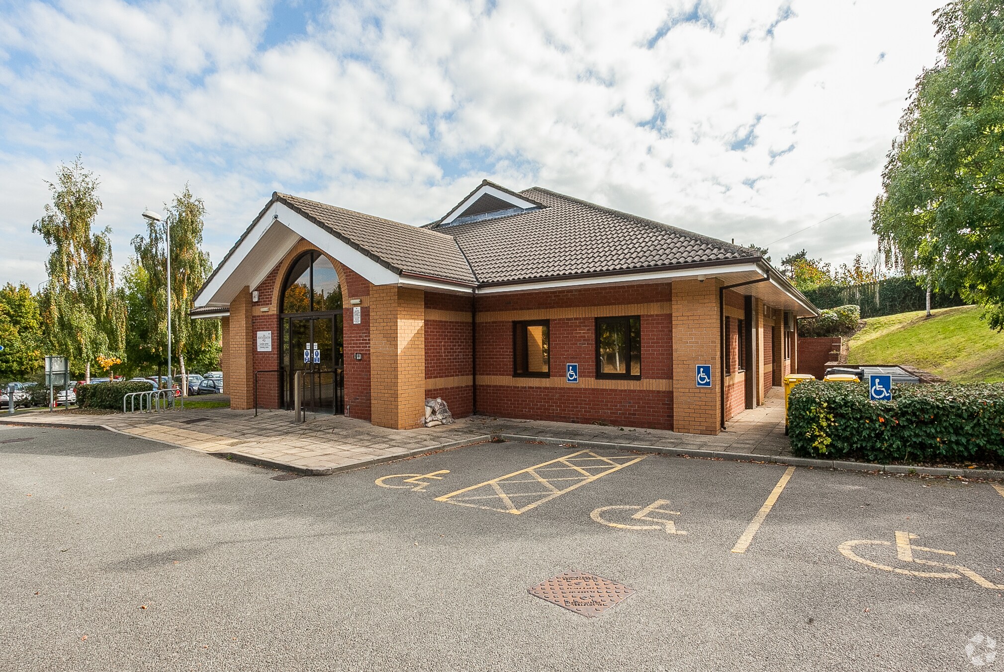 Ellice Way, Wrexham to rent Primary Photo- Image 1 of 4