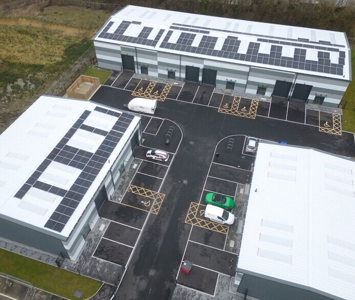 7 Thornton Road Industrial Estate, Pickering to rent - Building Photo - Image 2 of 2