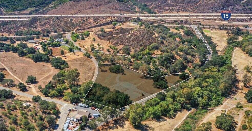 8719 Old Castle Rd, Escondido 92026 UK