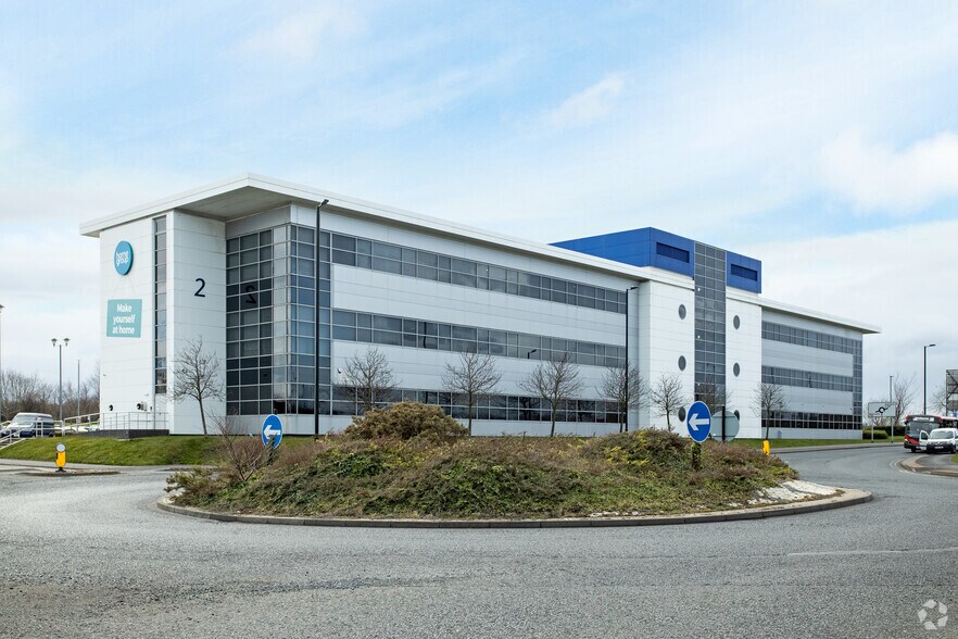2 Gosforth Park Way, Newcastle Upon Tyne for sale - Building Photo - Image 1 of 1