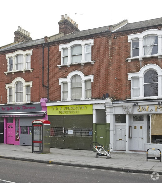 165B Junction Rd, London to rent - Primary Photo - Image 1 of 3