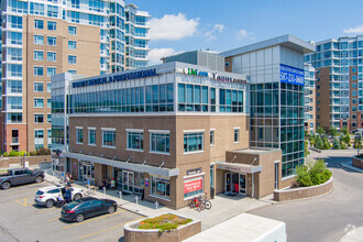 8 Varsity Estates Circle NW, Calgary, AB for sale Primary Photo- Image 1 of 1