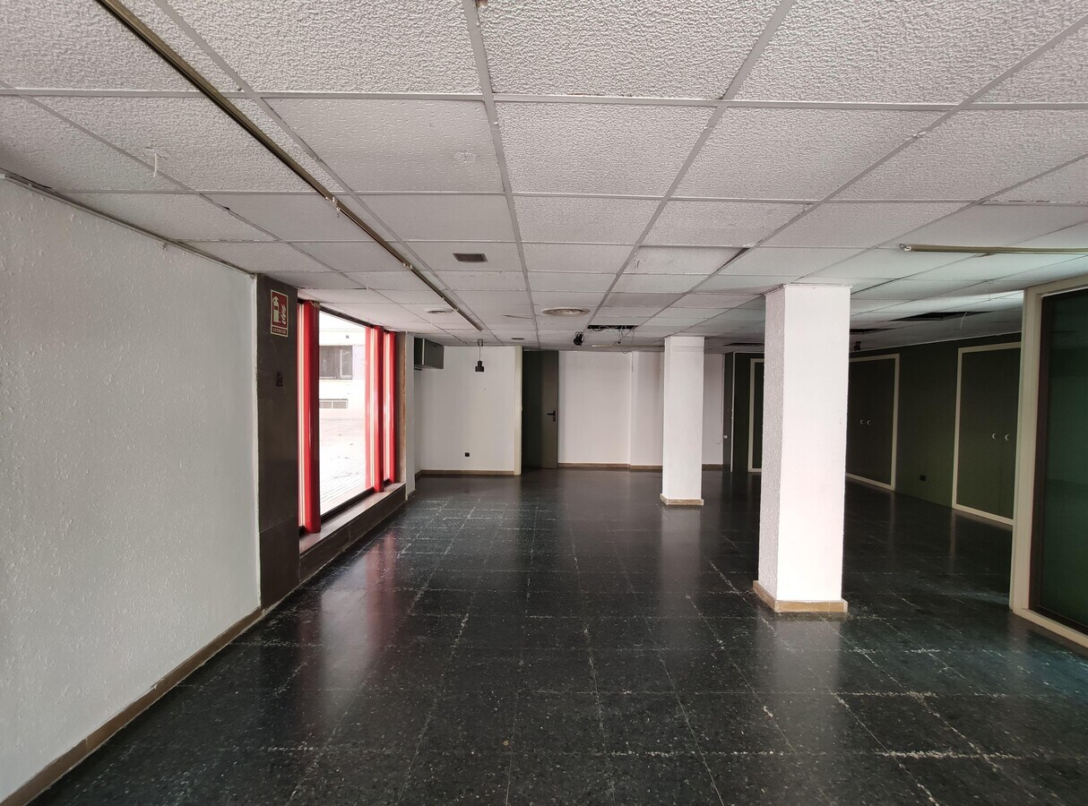 Reus, TAR 43203 -  -  - Interior Photo - Image 2 of 4
