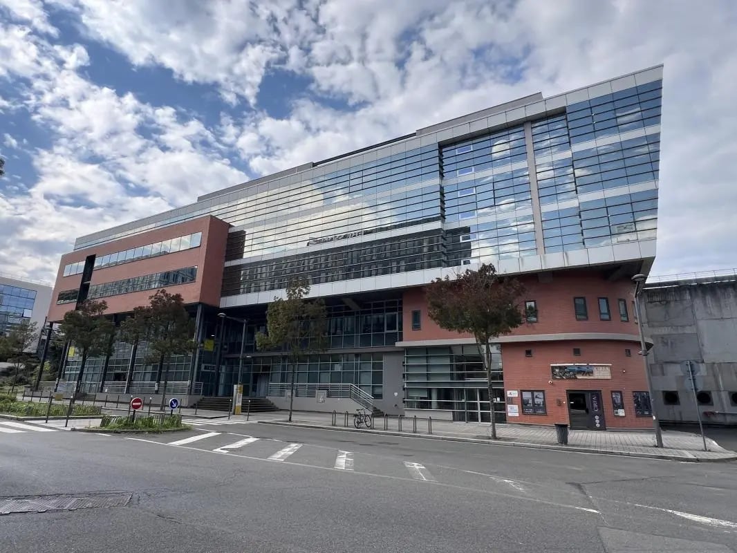 30 Avenue Carnot, Massy to rent Building Photo- Image 1 of 14