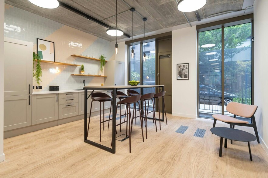 20-26 Brunswick Pl, London to rent - Building Photo - Image 3 of 32