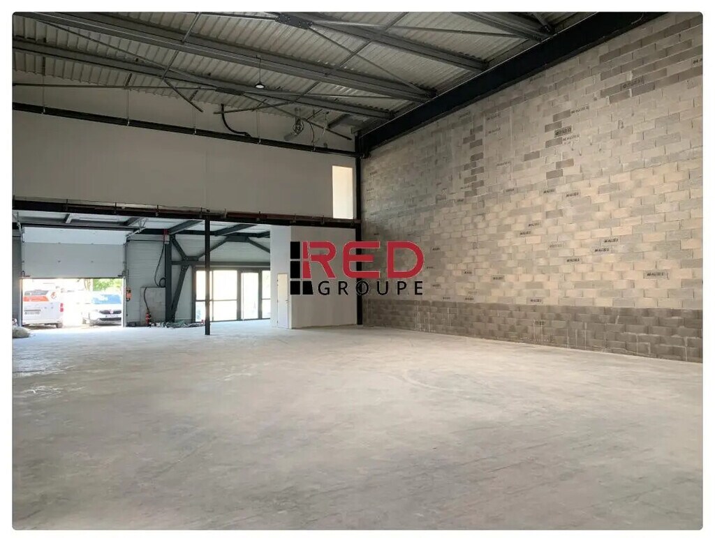 Location Entrepôt 360 m² à 5 800 m² - Photo 1