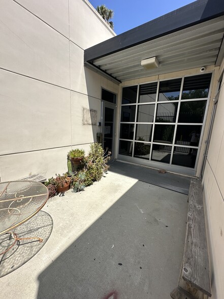 12202-12212 W Washington Blvd, Los Angeles, CA for rent - Building Photo - Image 3 of 11