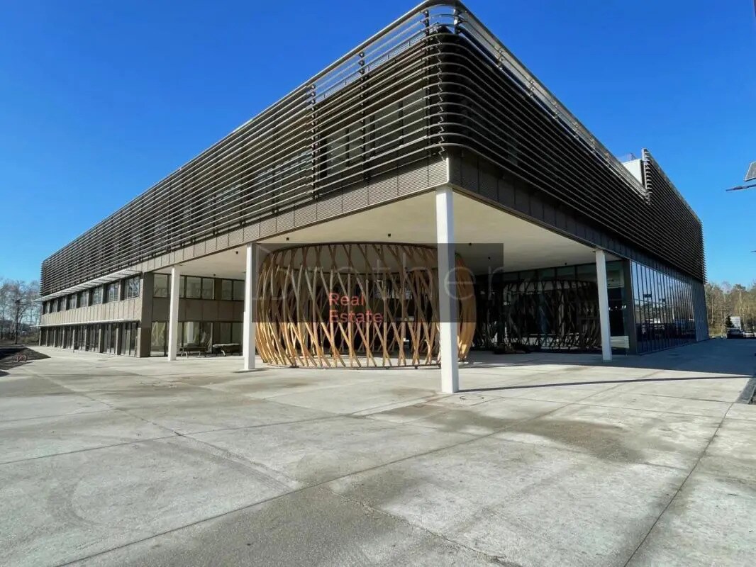 Office in Mérignac to rent Building Photo- Image 1 of 8