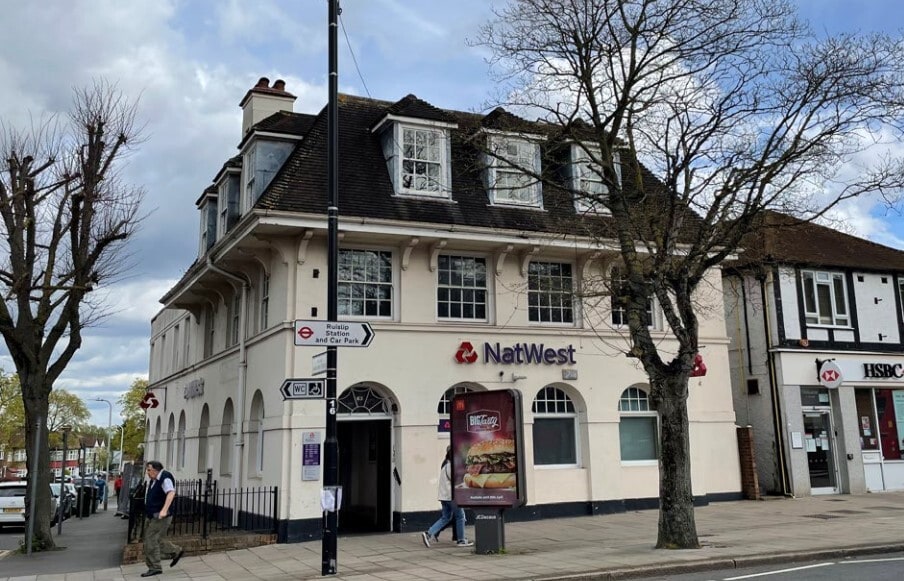 63 High St, Ruislip for sale - Primary Photo - Image 1 of 1