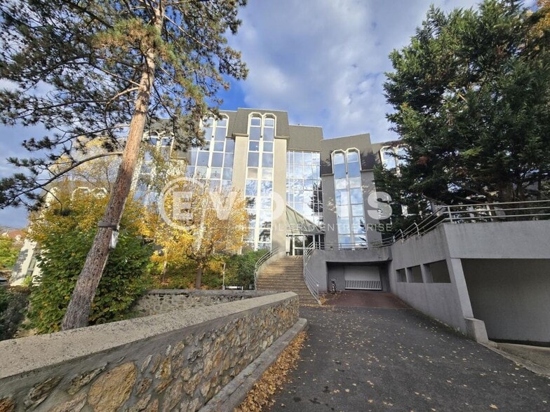 Office in Orsay for sale - Building Photo - Image 1 of 12