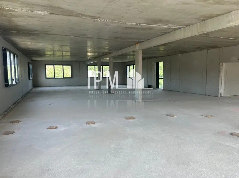 Location Bureaux 300 m² à 1 203 m² - Photo 1