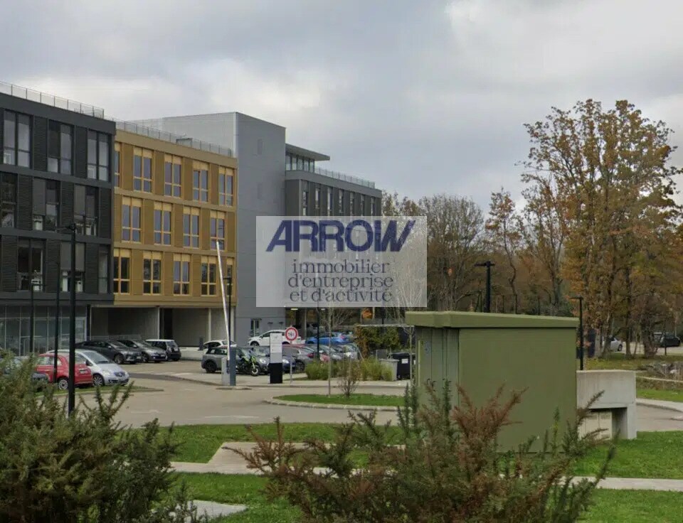 Office in Nantes to rent Building Photo- Image 1 of 4