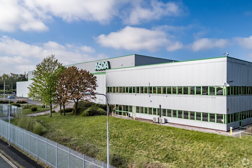 Wheatlea Rd, Wigan for sale - Building Photo - Image 1 of 1