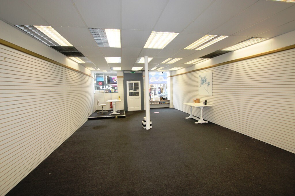 98 George St, Oban for sale Interior Photo- Image 1 of 1