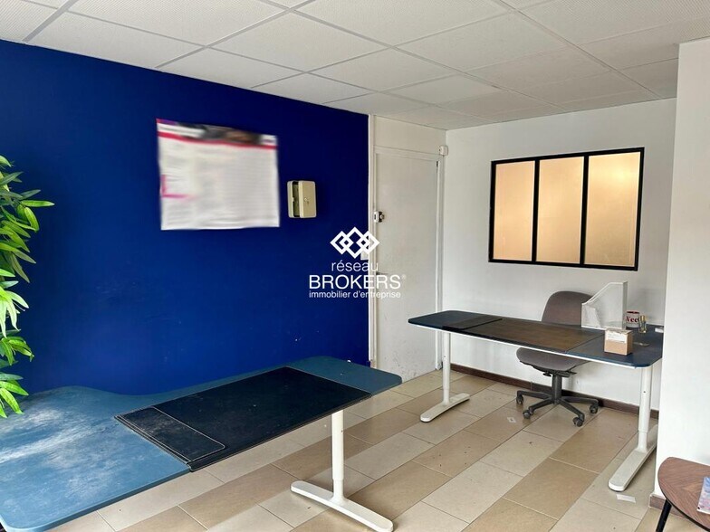 Industrial in Colomiers to rent - Interior Photo - Image 3 of 5