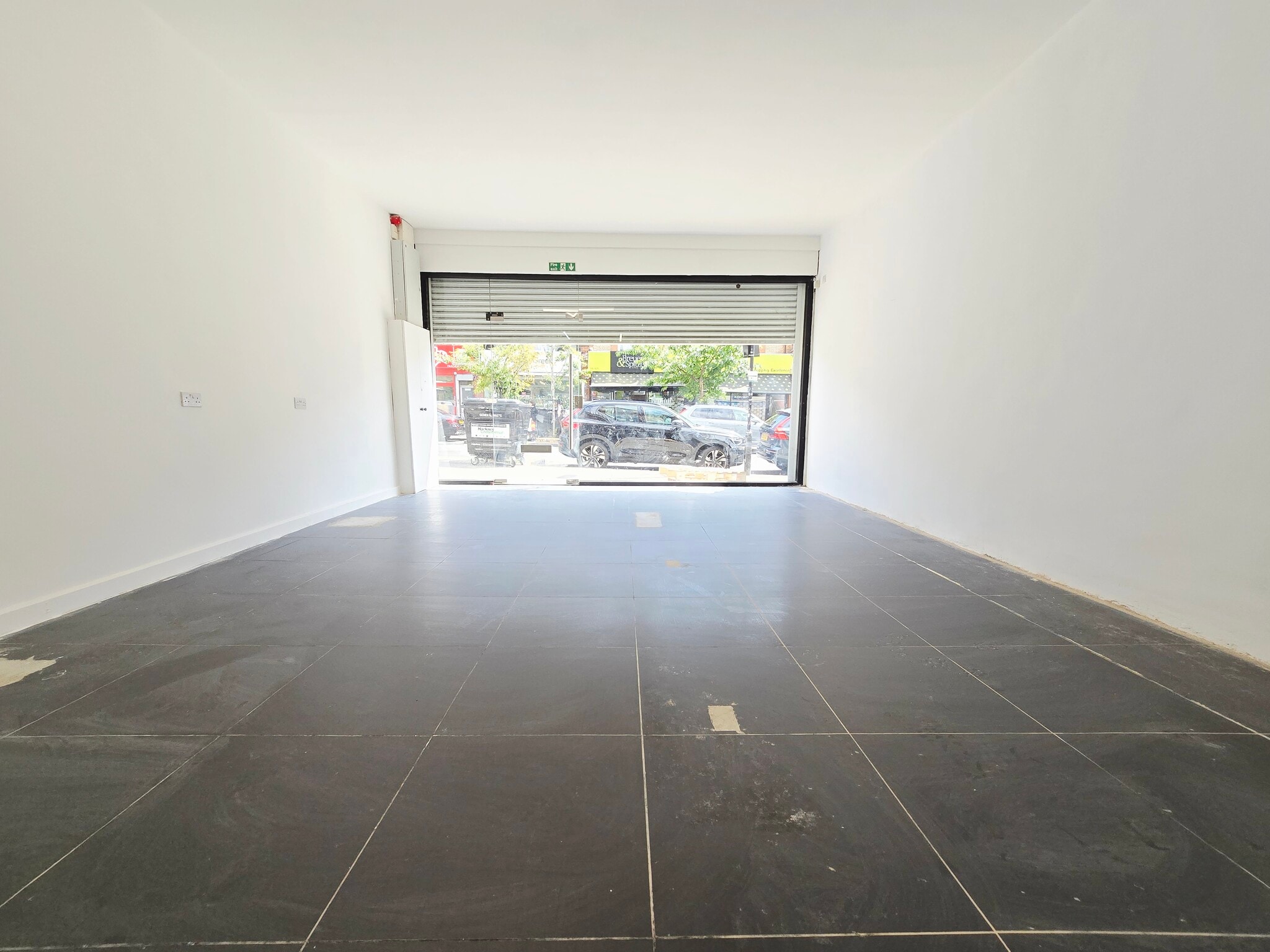 76 Dunsmure Rd, London to rent Primary Photo- Image 1 of 12