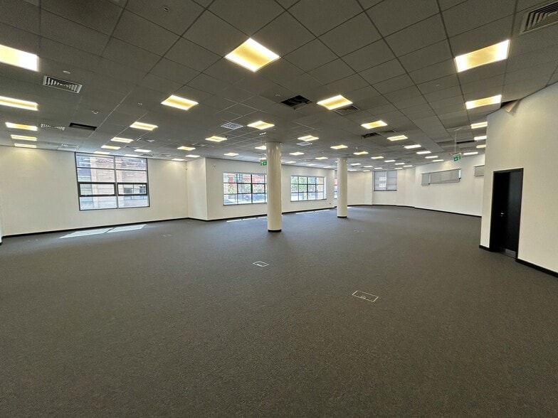 1 Sandgate, Newcastle Upon Tyne to rent - Building Photo - Image 3 of 16