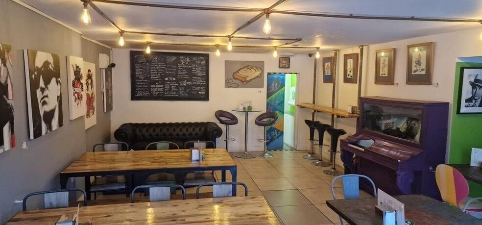 208-210 Brighton Rd, Coulsdon for sale - Interior Photo - Image 2 of 8