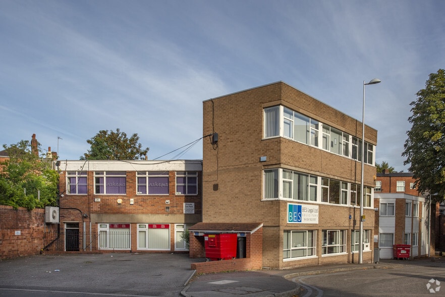 Manor House Dr, Coventry to rent - Building Photo - Image 2 of 2