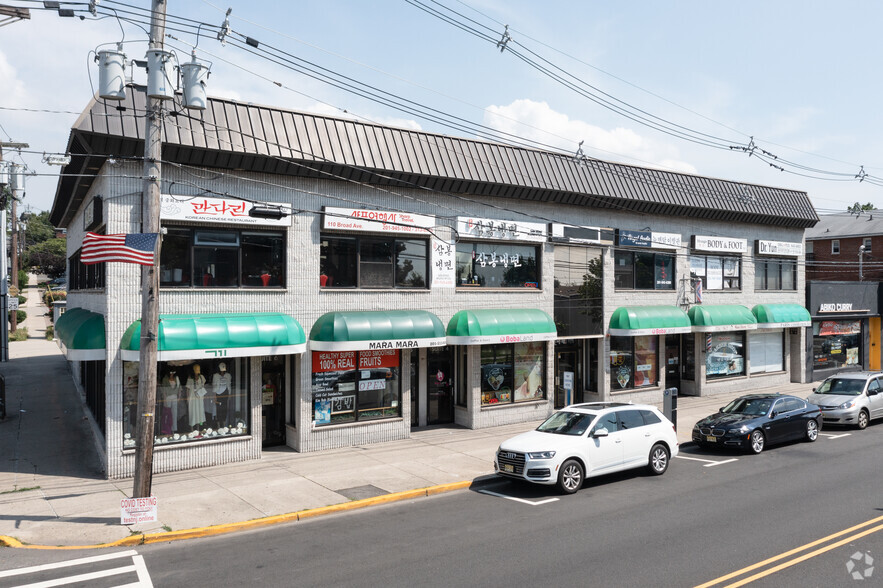 110 Broad Ave, Palisades Park, NJ for sale - Primary Photo - Image 1 of 1