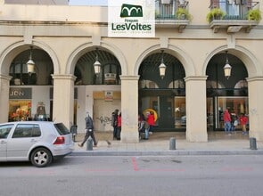 Avinguda de les Voltes, 27, La Bisbal d'Empordà, Gerona to rent Building Photo- Image 2 of 11