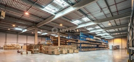 Industrial in Marly-la-Ville to rent Building Photo- Image 2 of 2