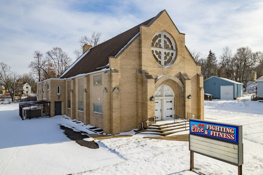 285 Capital Ave SW, Battle Creek, MI for sale - Primary Photo - Image 1 of 6