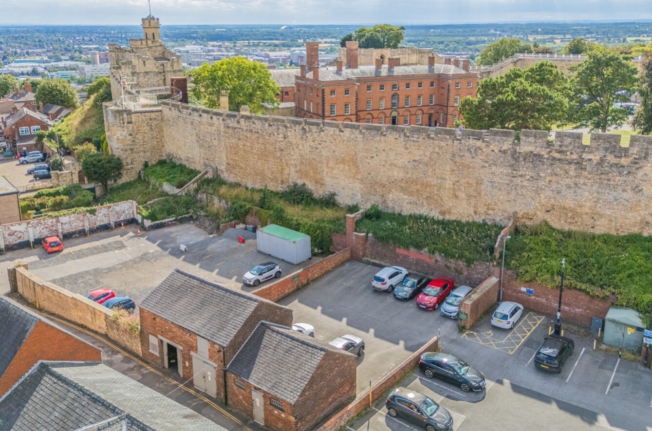 St. Pauls Ln, Lincoln for sale Primary Photo- Image 1 of 20