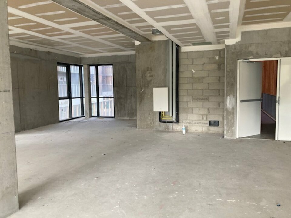 Office in L'ILE-SAINT-DENIS for sale Interior Photo- Image 1 of 8