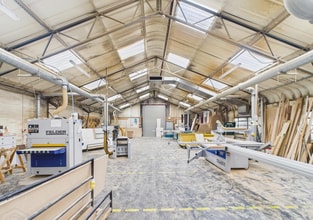 169-173 Obins St, Craigavon to rent Interior Photo- Image 2 of 5