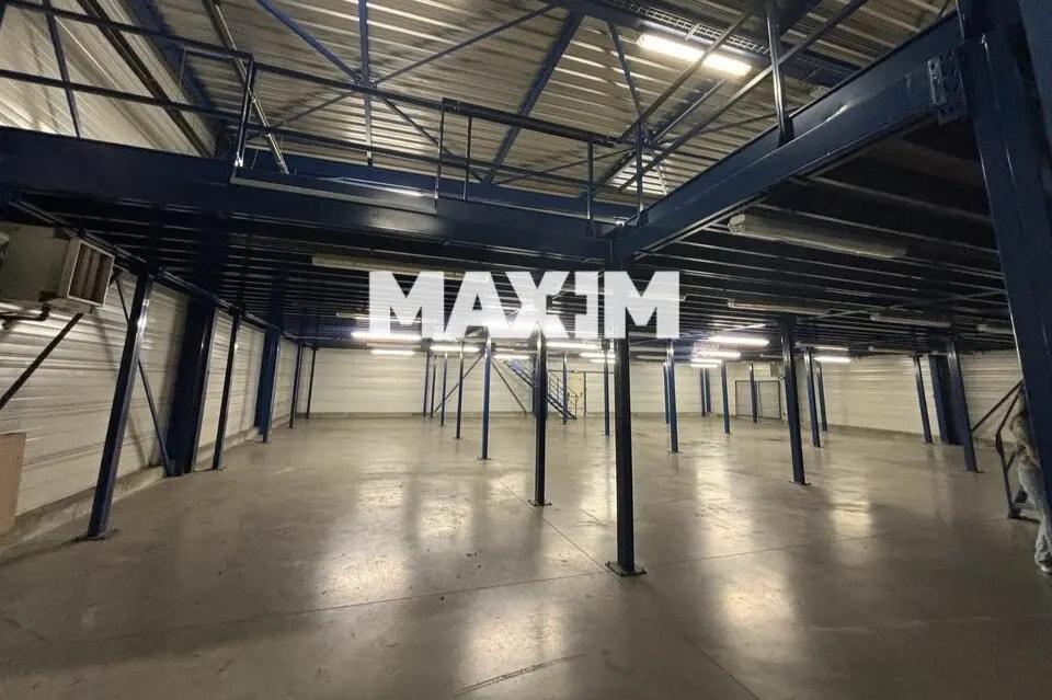 Vente Local d'activités 902 m² - Photo 1