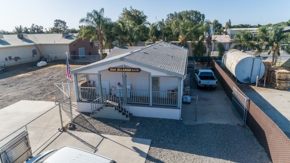 1941 N Academy Ave, Sanger 93657 UK