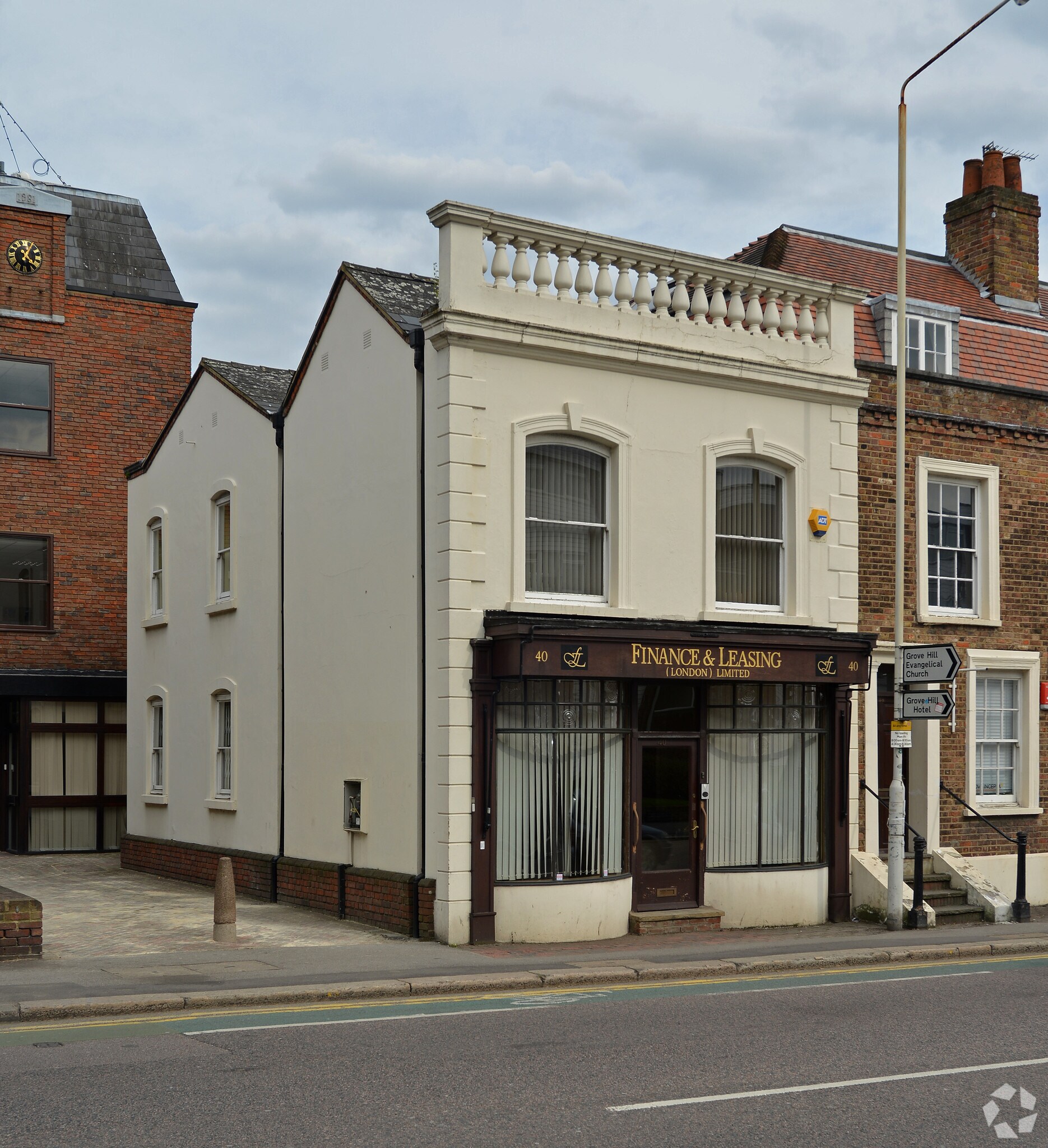 40 High Rd, London for sale Primary Photo- Image 1 of 1