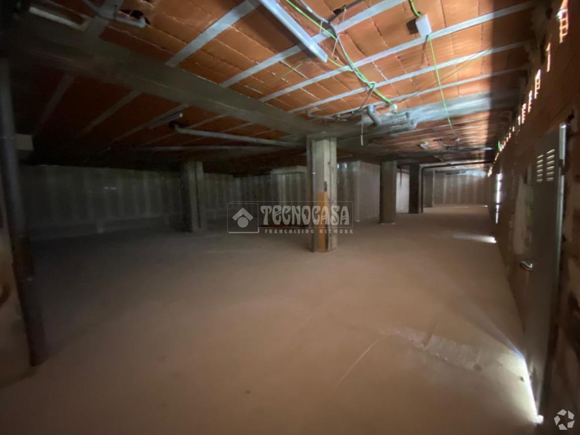 Retail in Seseña, Toledo to rent Interior Photo- Image 1 of 2