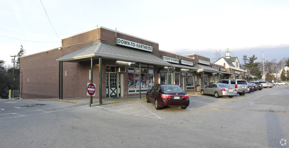 400-428 Germantown Pike, Lafayette Hill, PA for rent - Building Photo - Image 1 of 3