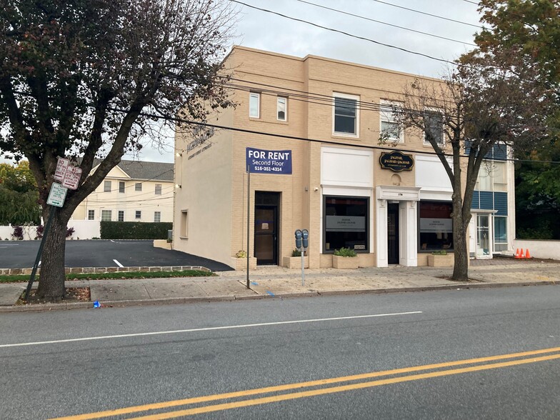 176 Mineola Blvd, Mineola, NY for sale - Building Photo - Image 1 of 1